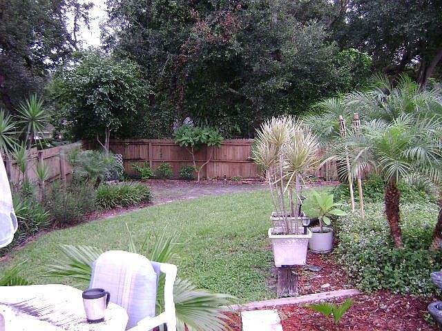 2nd image of 613 Iris St