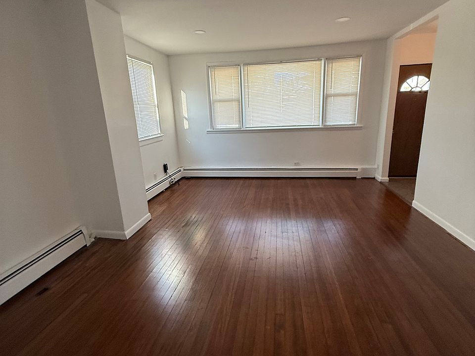 1st image of 116 Lee Ave Unit 1