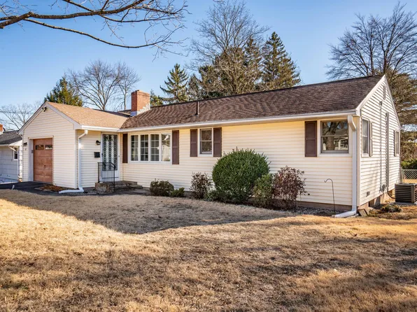 52 Naomi Drive, East Hartford, CT 06118