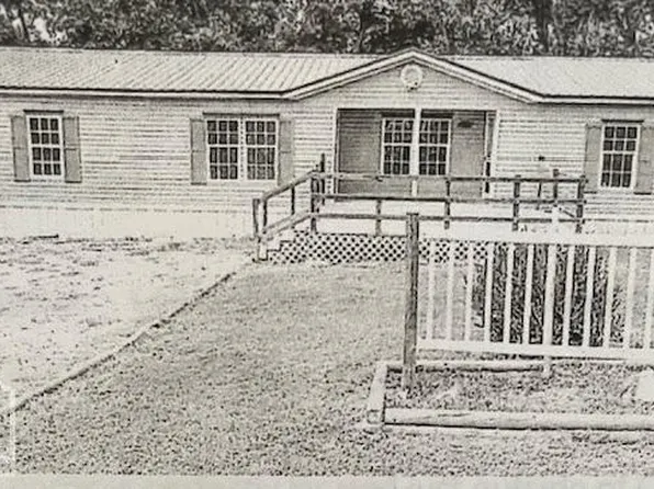 20 Pioneer Ln E, Cave City, AR 72521
