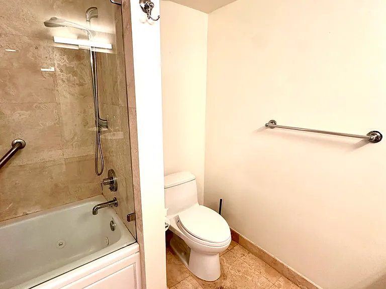 41 SE 5th St #2408 — Photo 24