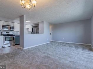 810 Heather Ridge Dr #J, Frederick, MD 21702