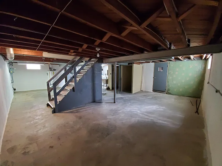 4389 Victor Ave — Photo 10