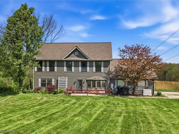 10328 Leffingwell Rd, Canfield, OH 44406