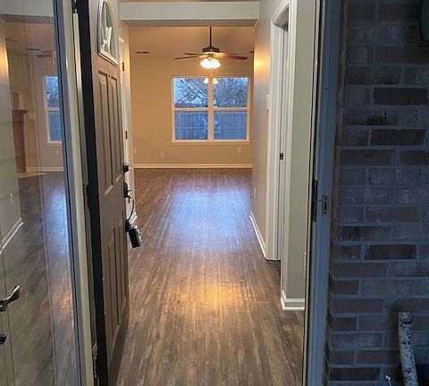 3rd image of 12141 Laurelwood Dr