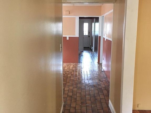 5th image of 28 William St #A1