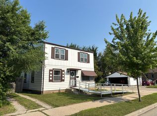 4322 N 30th St, Milwaukee, WI 53216