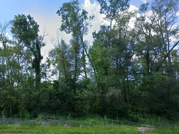 24 Sleeth Rd, Commerce Township, MI 48382