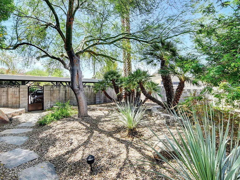 3916 Vegas Dr #3-A — Photo 26