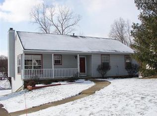 1748 W Idlewood Dr, Twinsburg, OH 44087