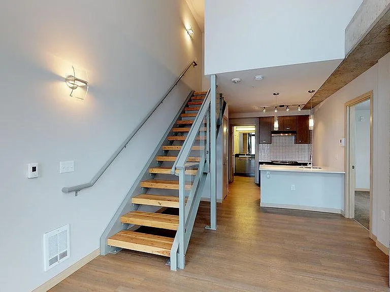 Zephyr Apartments — Photo 34