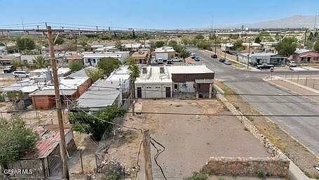 4th image of 3903 Tularosa Ave #A & B