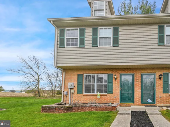 147 Orchard Ln #35, Hanover, PA 17331