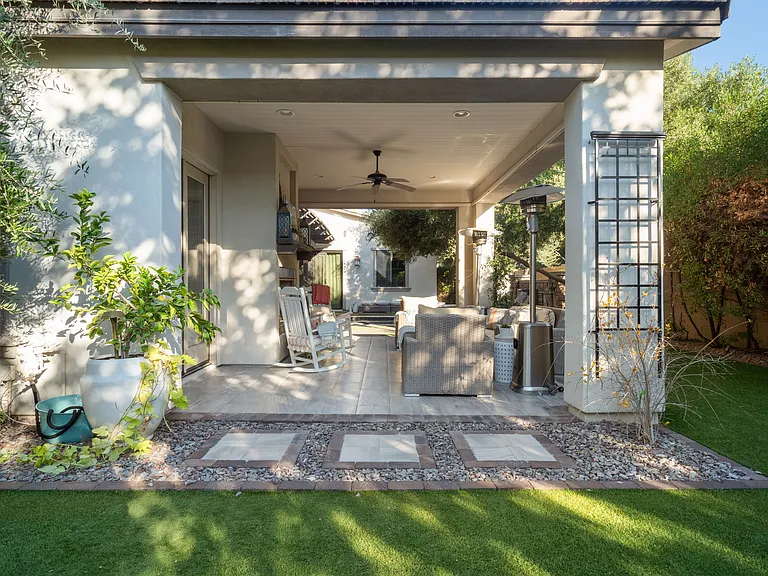 3857 E Mead Dr — Photo 4