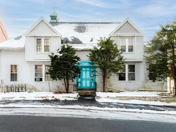 12 Prince St, Fitchburg, MA 01420