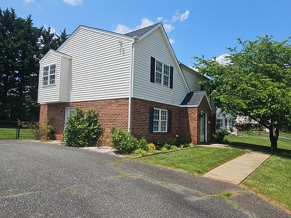 4th image of 511 Bent Oak Ct