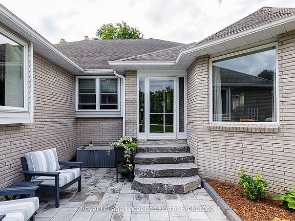 5th image of 277 Christopher St