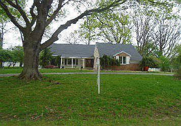 1st image of 3825 W Walmont Rd