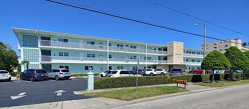 1819 Shore Dr S Photo 1