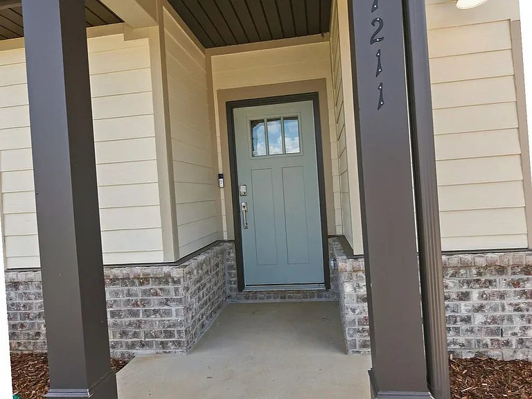 7211 Holly Creek Dr — Photo 5