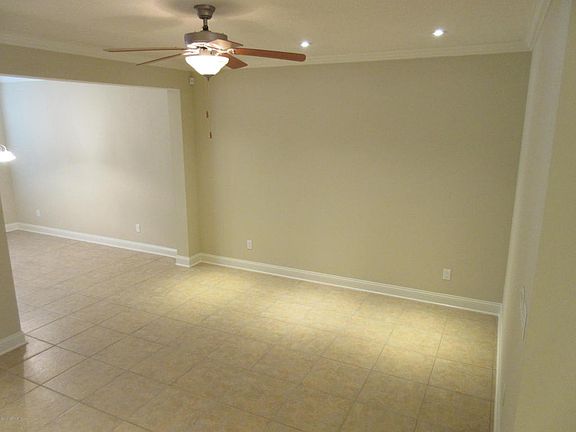 4th image of 3761 Aubrey Ln