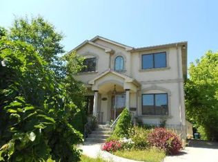 1037 Central Ave, Highland Park, IL
