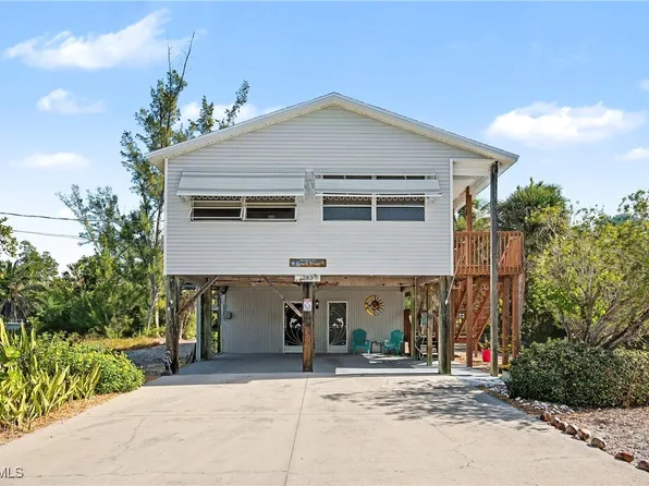 285 Dundee Rd, Fort Myers Beach, FL 33931