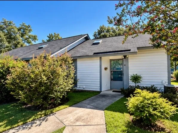 7 Thomas Walter Cir, Santee, SC 29142