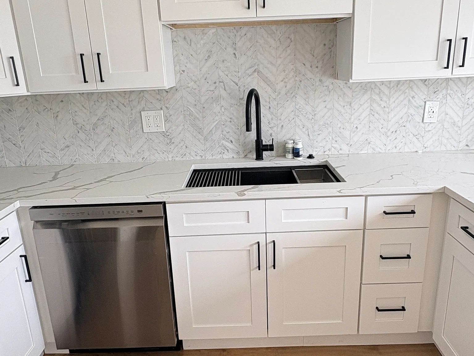2 bed, 2.5 bath, 1500 sqft, $2,500 — Photo 3