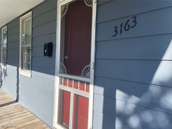 3rd image of 3163 W 44th St