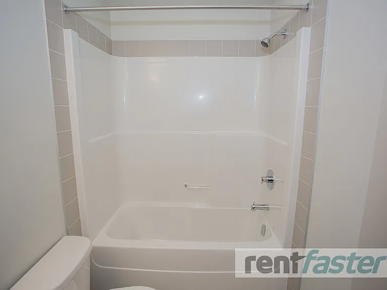 588 Griesbach Parade NW — Photo 17