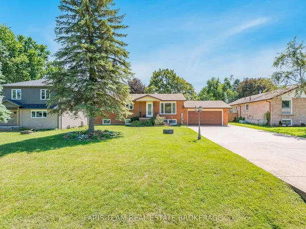 1041 Lebanon Dr, Innisfil, ON L9S 2B7