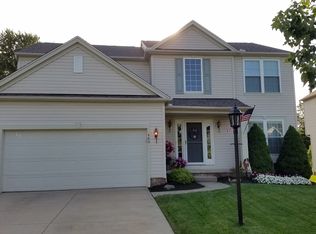 440 Carrington Ln, Broadview Heights, OH 44147