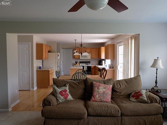 4th image of 9025 Bradway Blvd