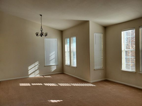 3rd image of 1326 Jack London Dr