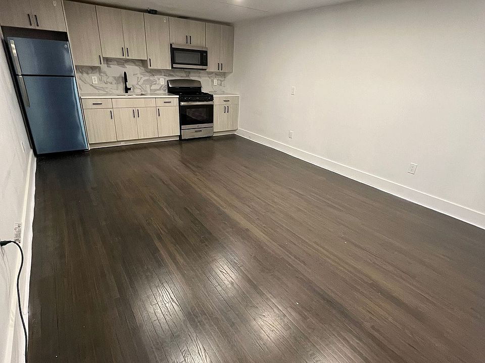 1st image of 69 Jackson St Floor 1