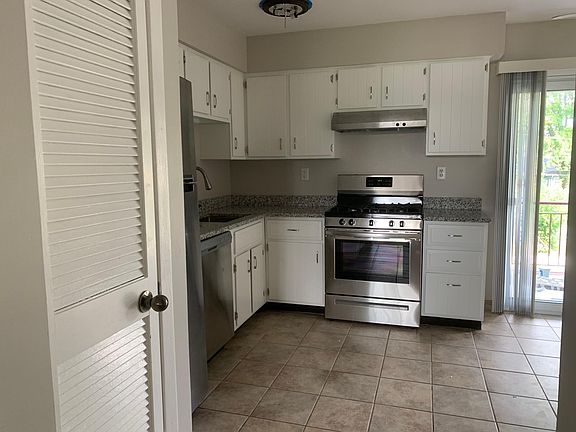 2nd image of 120 S 14th St APT F