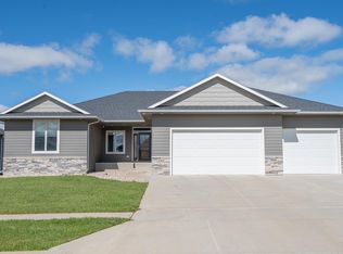 4201 S Poppies Ave, Sioux Falls, SD 57110