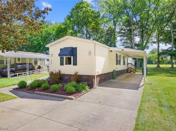 247 C St SW, Navarre, OH 44662
