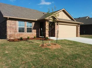 4411 Hawk Owl Dr, Norman, OK 73072
