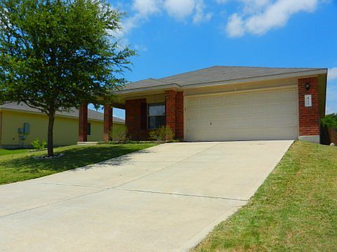 3rd image of 421 Quail Hollow Dr