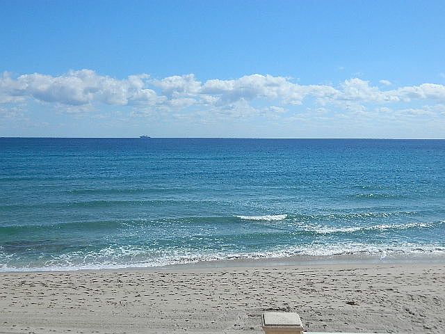 DIRECT OCEANFRONT
