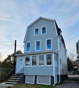 443 Burnside St, Orange, NJ, 07050