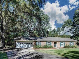 1606 Dogwood Ter, Clinton, MS 39056