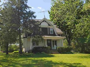 2527 W Waukau Ave, Oshkosh, WI 54904