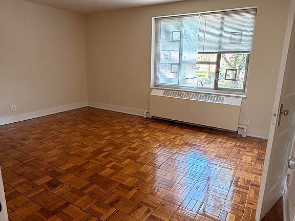 4th image of 73-07 189th St #1B