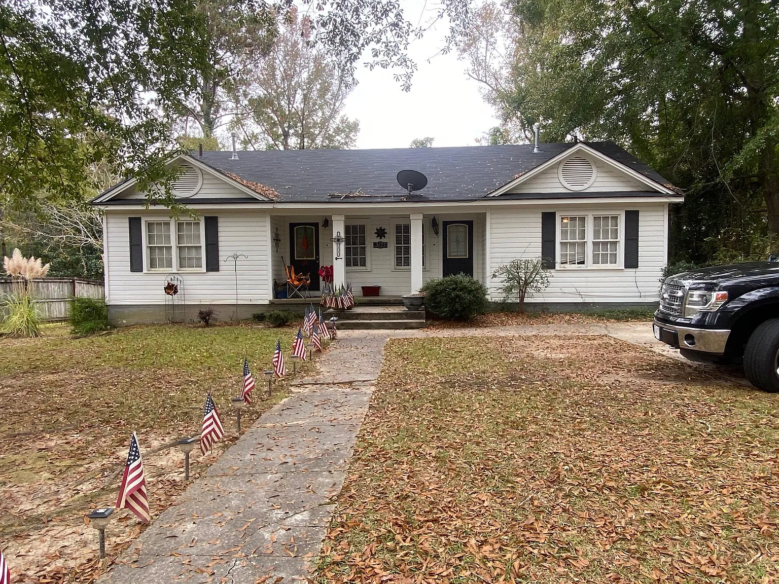 2 bed, 950 sqft, $900 — Photo 1