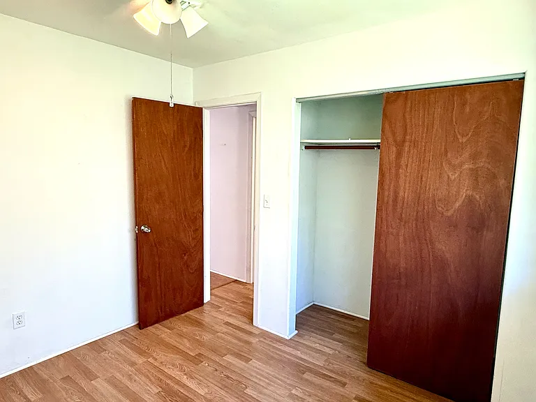 15-1579 Loke Rd #L2 — Photo 17