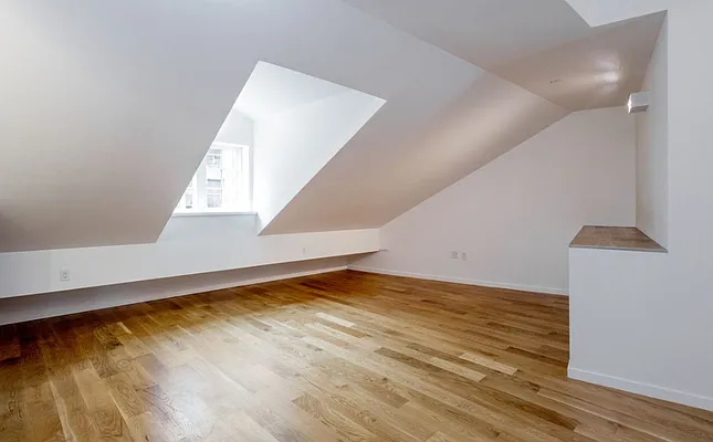 Rented by Compass | media 10