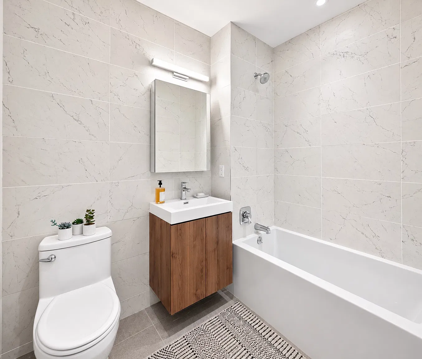 55 Dash Pl — Photo 3